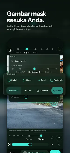 Gambar mask sesuka Anda. Radial, linear, kuas, atau kotak. Lalu tambah, kurangi, haluskan tepi.